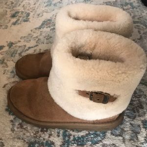 Size 5 Tan Uggs